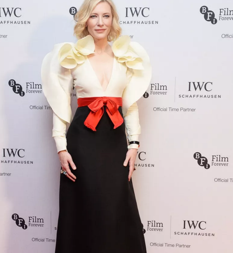 色彩搭配師培訓(xùn)費(fèi)用